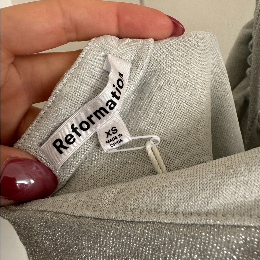 NWT Reformation Anders knit top in silver sparkle - Picture 6 of 7